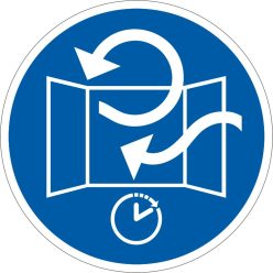 10 percenként kötelező szellőztetni! matrica (piktogram)