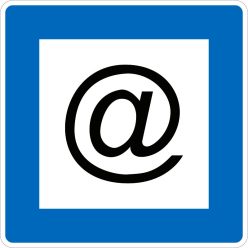   Közösségi internet hozzáférési pont KRESZ közlekedési tábla