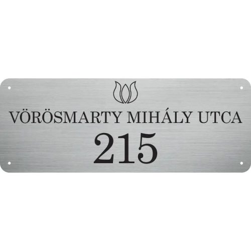 A házszámtábla 3mm vastag, szálra húzott ezüst színű alumínium szendvicslemez alapanyag UV táblanyom